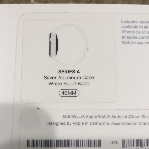 Apple Watch Generation 4 with bands 40mm - Picture 7 of 9